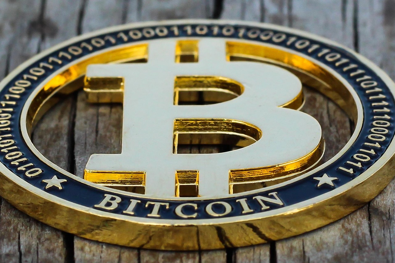 Meme币RFC逆势市值破一亿美元！KOL分享交易该币种的心路历程